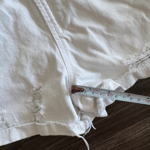H&M White Denim Jean Distressed Overall Shorts Perfect Summer - Picture 5 of 7